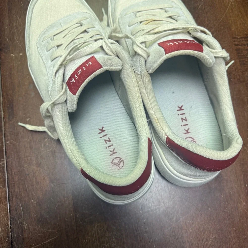 Kizik Prague Sneakers Mens 10 Wide Cream Red Hands Free Canvas Suede DPRACR01-2E